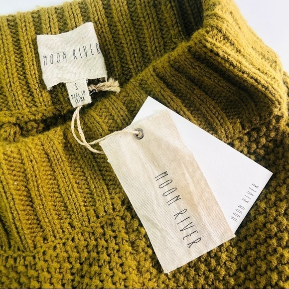 Moon River Knit Fringe Skirt With Grommets - Picture 4 of 15